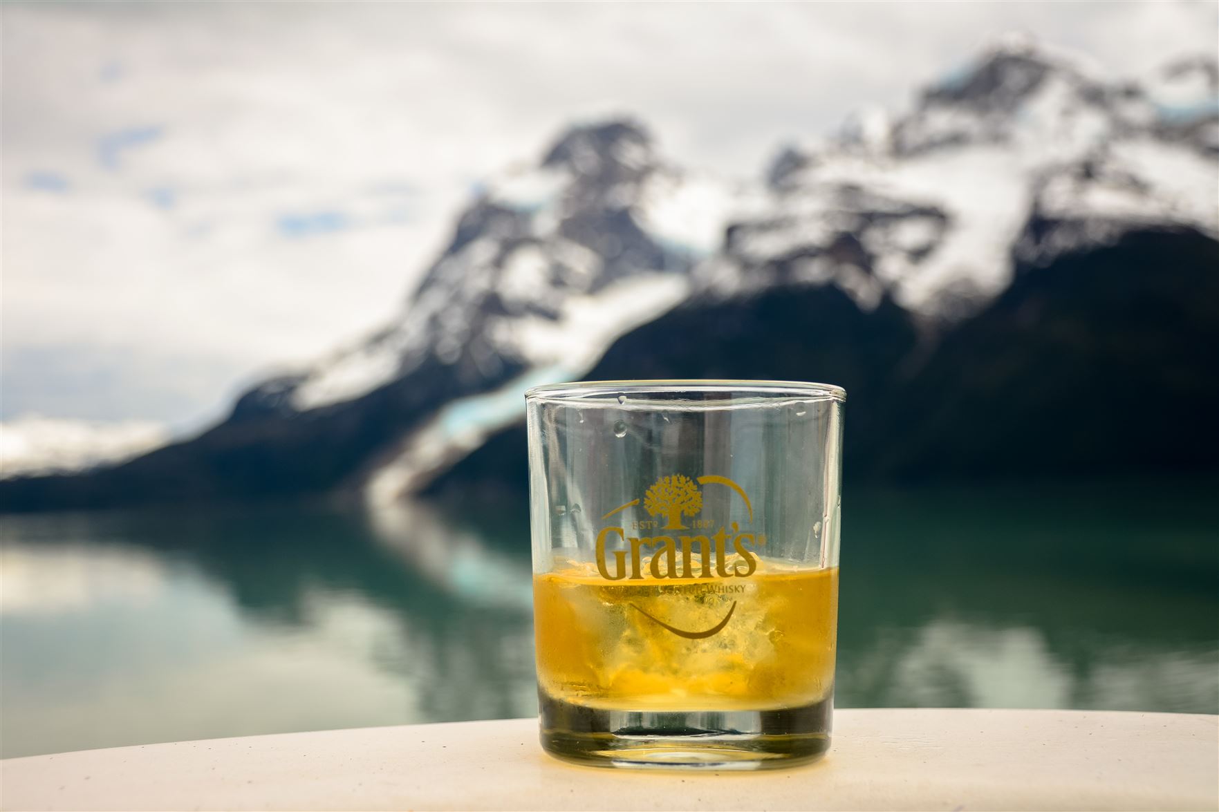 Balmaceda_serrano_glacier_whisky